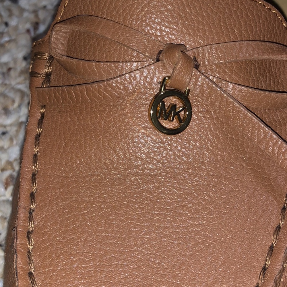 Lady’s MK shoes - Picture 3 of 4